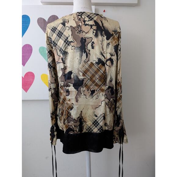 Kaelyn-Max silky stretch satin top - Picture 4 of 14